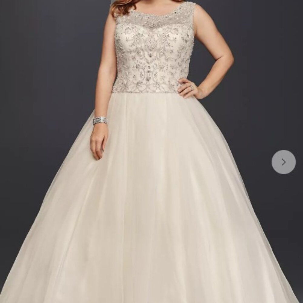 Oleg Cassini CV745 Size 14 Wedding Dress